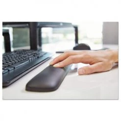 3M WR85B 19 In. X 2 In. X 0.75 In. Gel Keyboard Wrist Rest - Solid Black -Cheap 3M Store thmnwr85b c